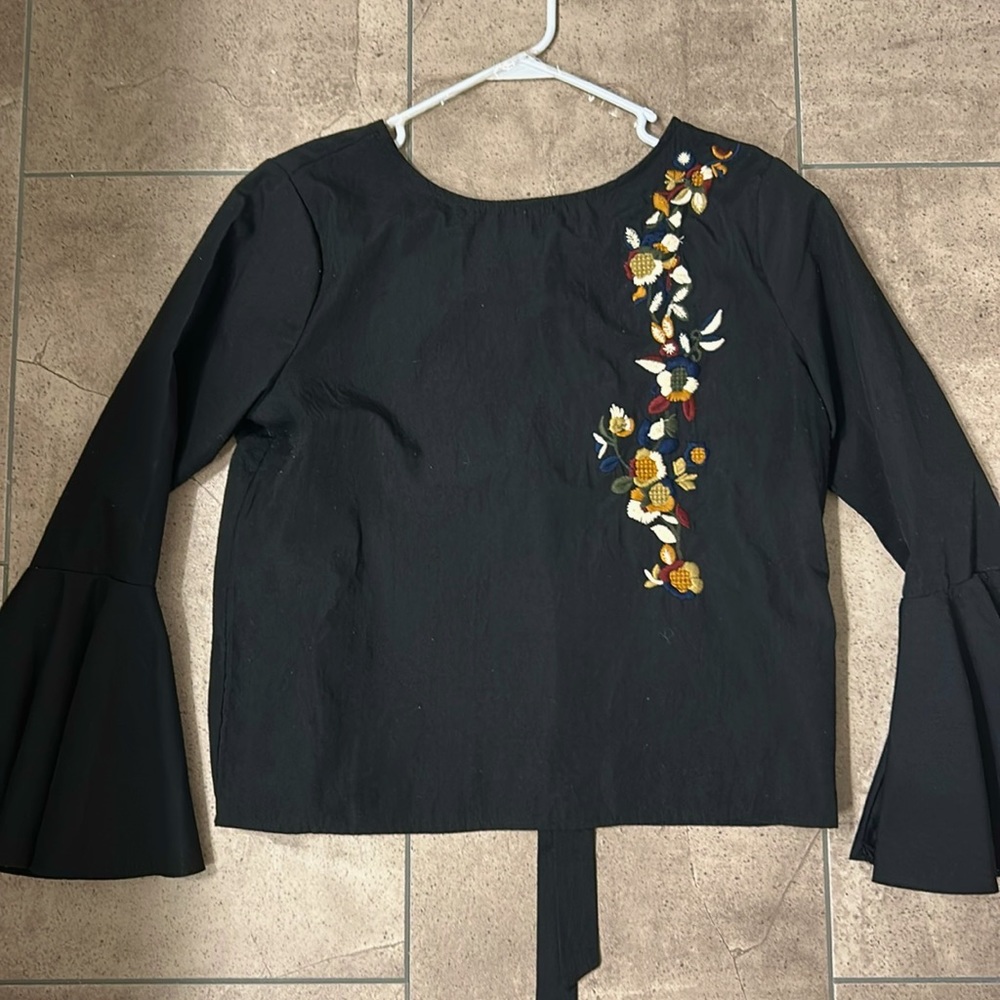 Cliché Small Long Sleeve Embroidered